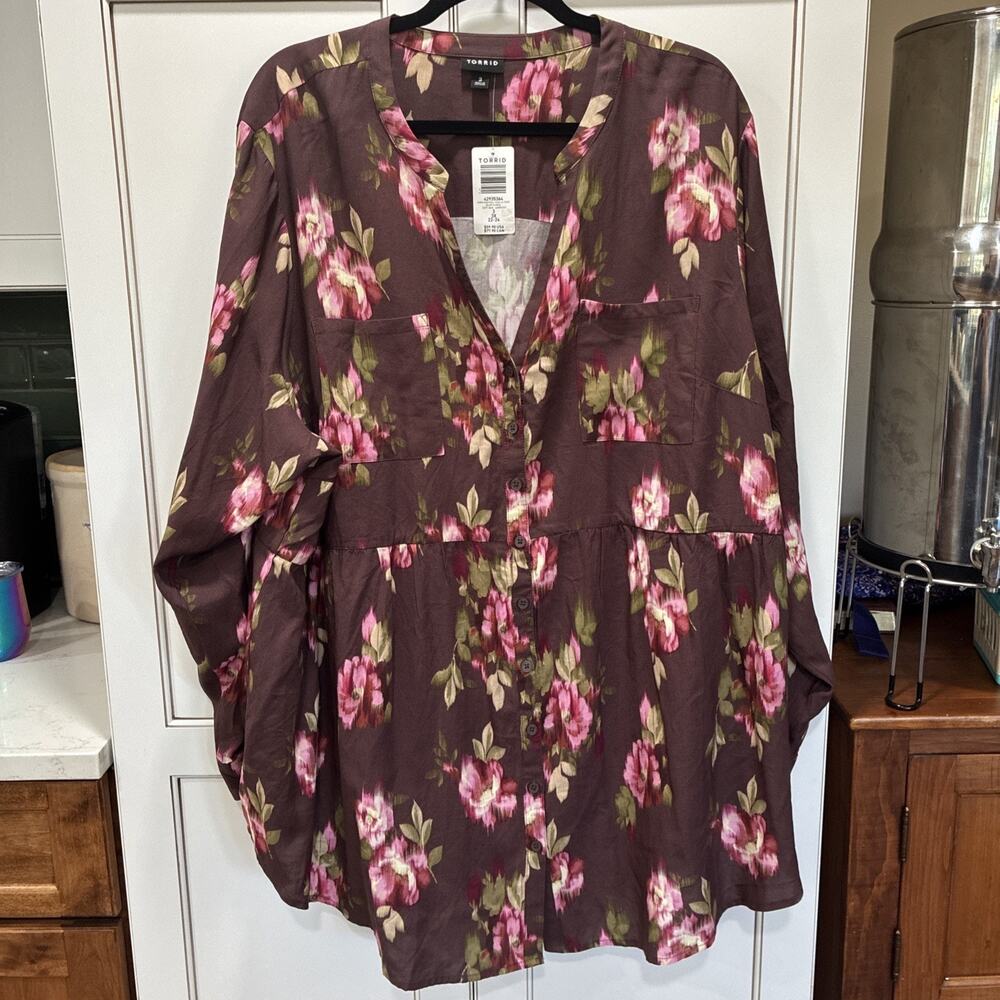 Torrid Black LONG sleeve SATIN Women 3 BLOUSE 22-24 NWT